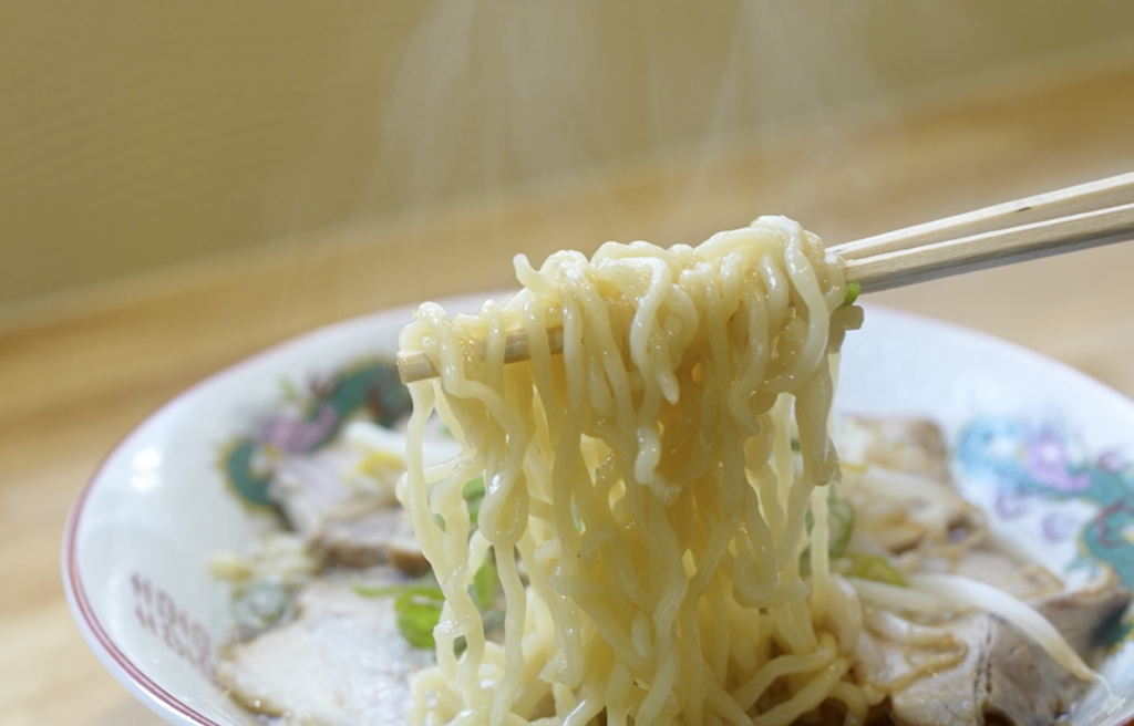 三宅ラーメンの麺