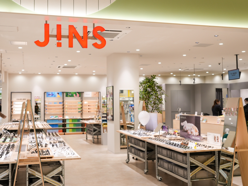 JINS