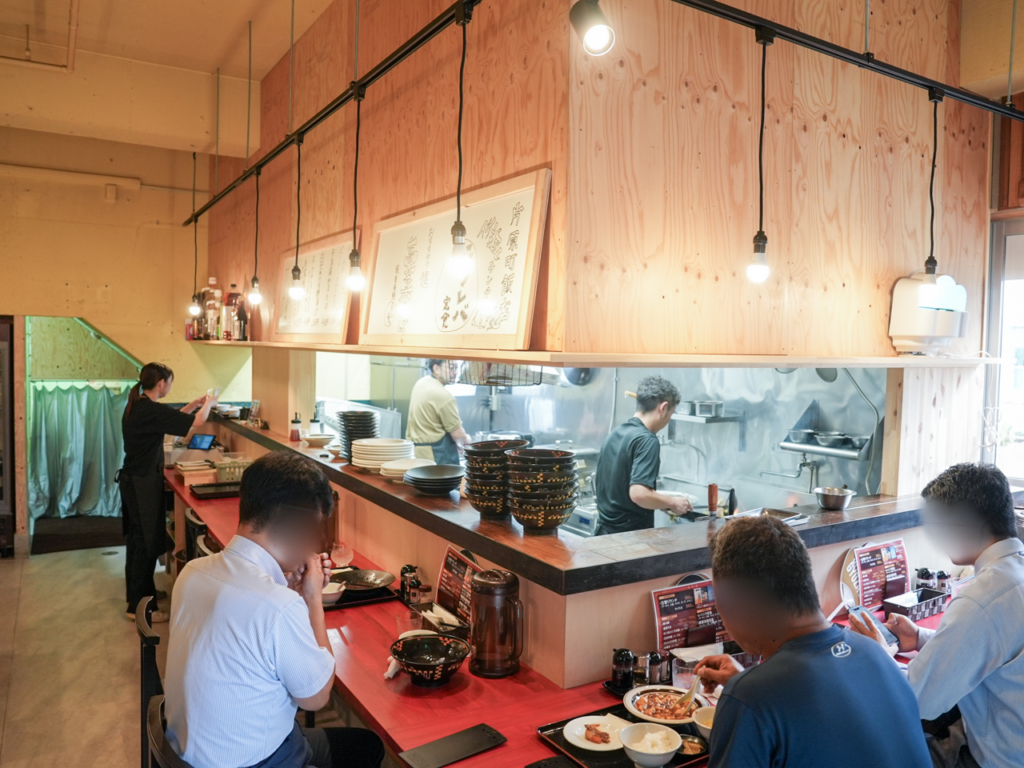 片原町飯店の店内