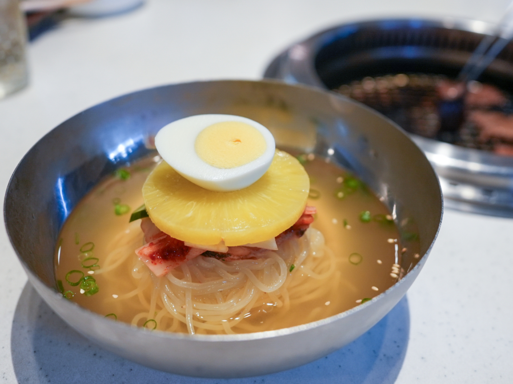 冷麺（858円）