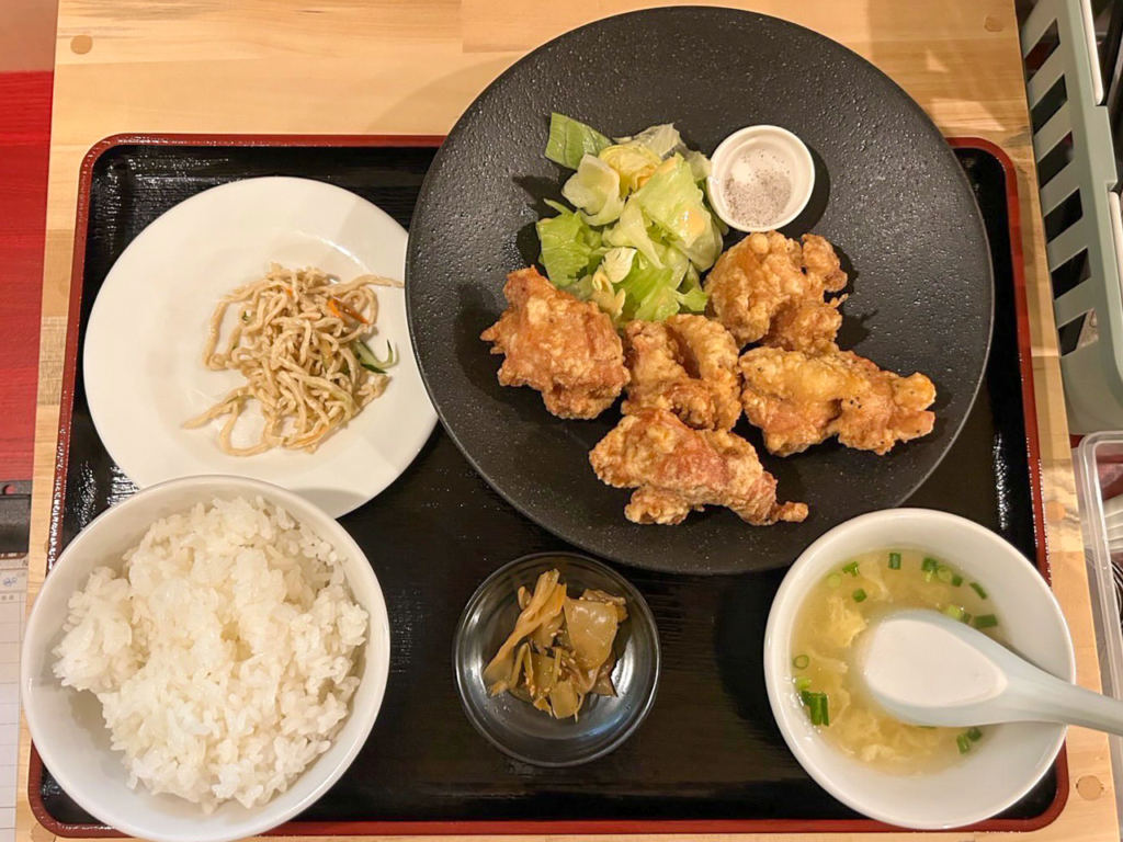 唐揚げ定食（980円）