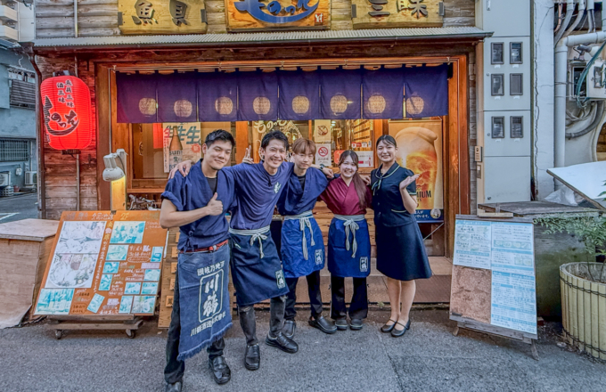 高松の海鮮居酒屋「粋な海鮮酒場 ものっそ」店長おすすめ極上３品と日本酒３種飲み比べ